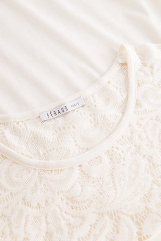 Νυχτικό Πολυτελείας με Δαντελένιο Ντεκολτέ και Μανίκια